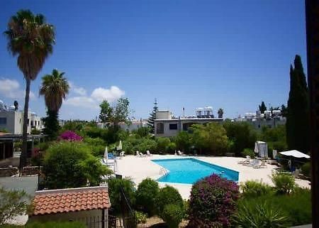 007 Margarita Gardens Villa Paphos Bagian luar foto